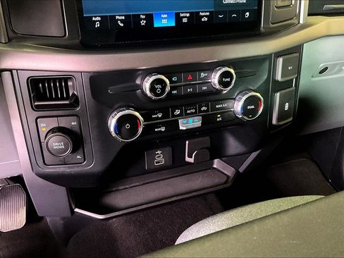 Used 2025 Ford F150 XLT w/ Equipment Group 301A Standard AWD/4WD image 17