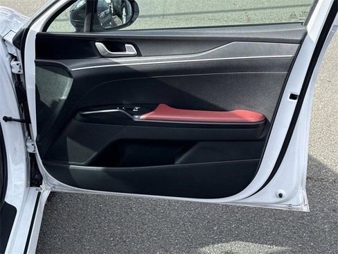 Used 2023 Kia K5 GT-Line image 8