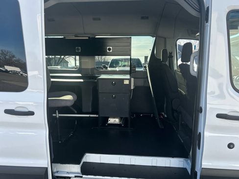 Used 2019 Ford Transit 150 XLT image 25