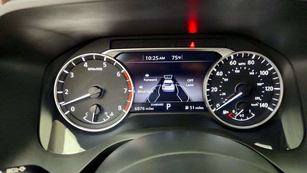Used 2023 Nissan Rogue SV FWD image 14