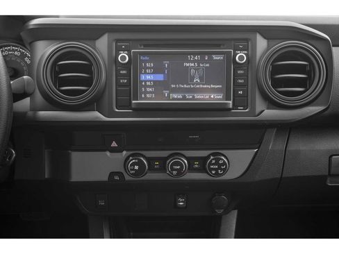 Used 2019 Toyota Tacoma SR5 AWD/4WD image 7