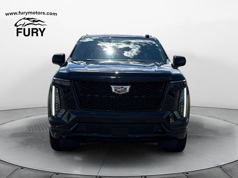 Used 2025 Cadillac Escalade Sport Platinum AWD/4WD image 9