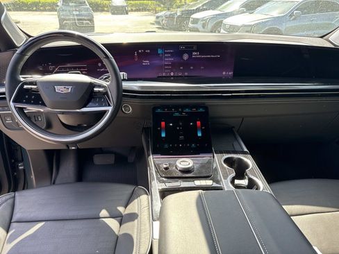 Certified 2025 Cadillac Escalade Sport w/ Touring Package image 20