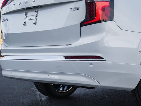 New 2026 Volvo XC90 T8 Plus image 8
