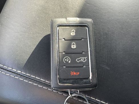 Used 2022 Jeep Grand Cherokee L Overland image 23