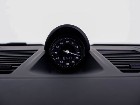 Certified 2024 Porsche 911 Carrera image 14