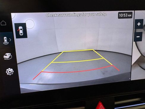 Used 2024 Hyundai Elantra Limited FWD image 32