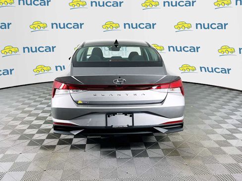 Certified 2023 Hyundai Elantra SEL w/ Preferred Accessory Package image 6