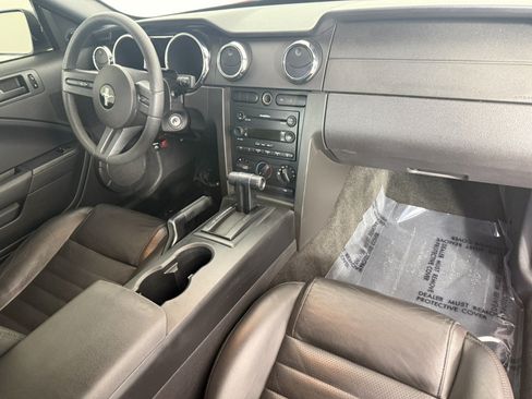 Used 2005 Ford Mustang GT RWD image 11