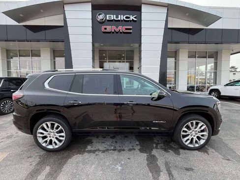 New 2026 GMC Acadia Denali w/ Super Cruise Package image 2