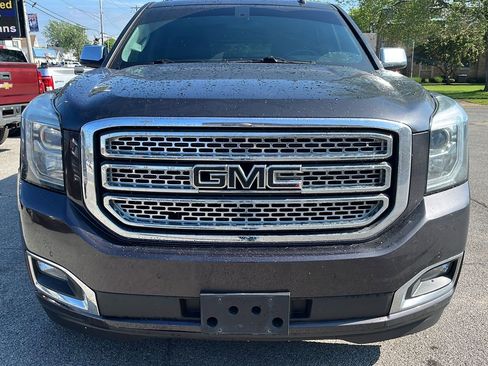 Used 2017 GMC Yukon SLE w/ SLE Value Package image 12