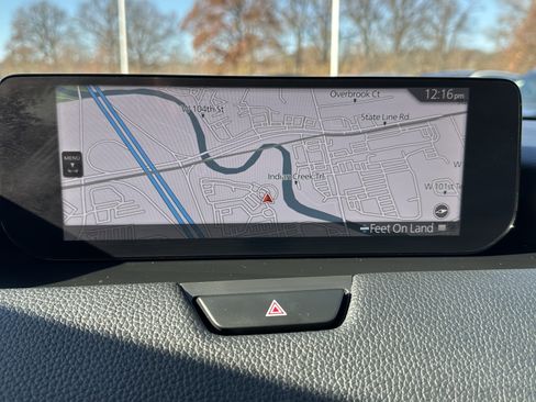 Used 2024 MAZDA CX-90 Plug-In Hybrid w/ Premium Pkg image 25