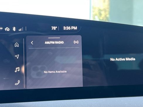 Used 2025 Lucid Air Touring AWD/4WD image 26