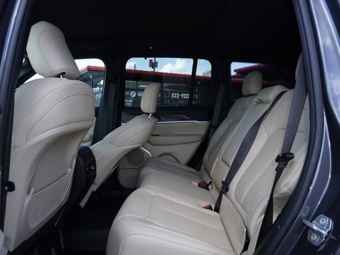 Used 2022 Jeep Grand Cherokee Limited 4xe w/ Luxury Tech Group II AWD/4WD image 26