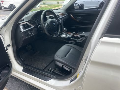 Used 2016 BMW 320i xDrive Sedan AWD/4WD image 16