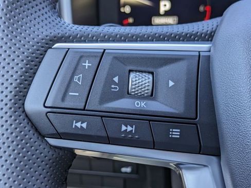 New 2025 Mitsubishi Outlander SE image 29