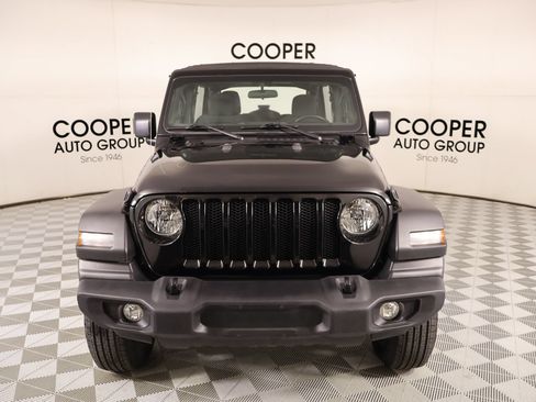 Used 2021 Jeep Wrangler Unlimited Sport AWD/4WD image 8