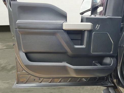 Used 2017 Ford F350 Lariat w/ Chrome Package AWD/4WD image 15