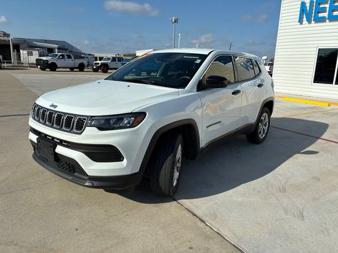 Used 2025 Jeep Compass Sport AWD/4WD image 7