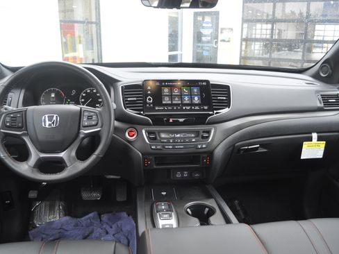 Certified 2025 Honda Ridgeline TrailSport image 14