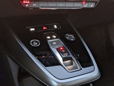 Used 2024 Audi Q4 e-tron Prestige w/ Black Optic Package image 19