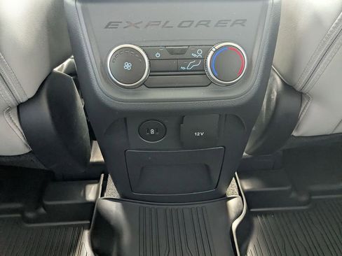 New 2026 Ford Explorer Active w/ Active Comfort Package AWD/4WD image 18
