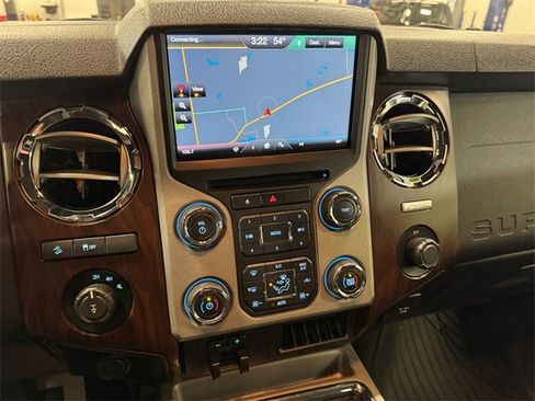 Used 2016 Ford F250 Lariat w/ Chrome Package image 20