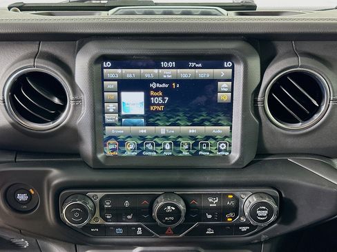 Used 2023 Jeep Wrangler Unlimited Sahara w/ Cold Weather Group AWD/4WD image 19
