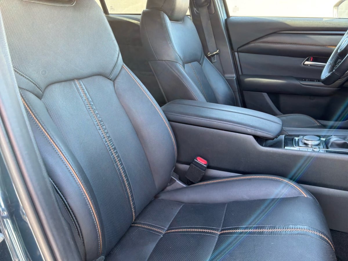 Used 2025 MAZDA CX-50 AWD 2.5 S w/ Premium Plus Pkg image 21