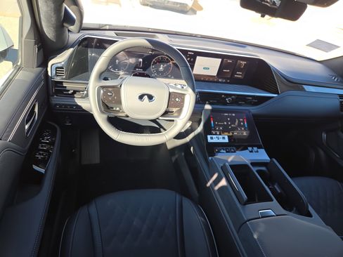 New 2026 INFINITI QX80 Autograph w/ Premium Cargo Package image 7