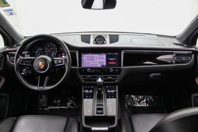 Used 2023 Porsche Macan AWD/4WD image 24