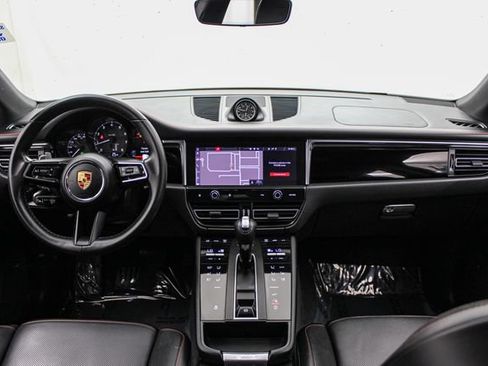 Used 2023 Porsche Macan AWD/4WD image 24