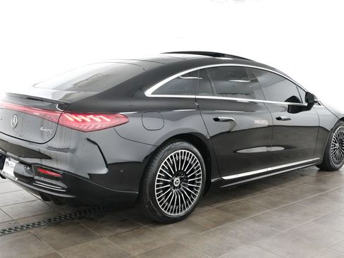 Used 2023 Mercedes-Benz EQS 580 4MATIC Sedan image 8