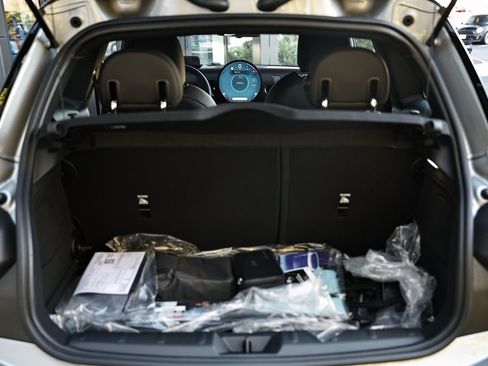 New 2026 MINI Cooper 2-Door Hardtop image 25