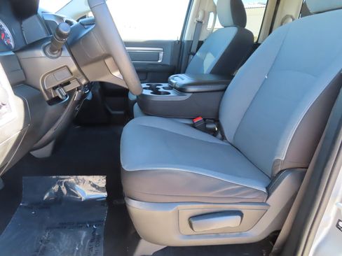 Used 2024 RAM 1500 Classic SLT image 12