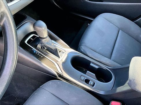 Used 2025 Toyota Corolla LE image 15