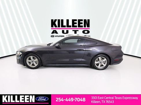 Used 2022 Ford Mustang Coupe image 4