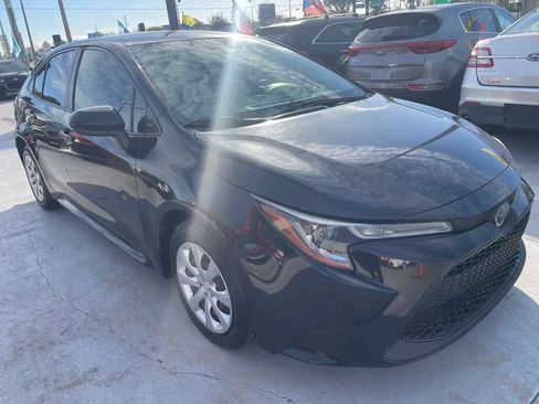 Used 2020 Toyota Corolla LE FWD image 4
