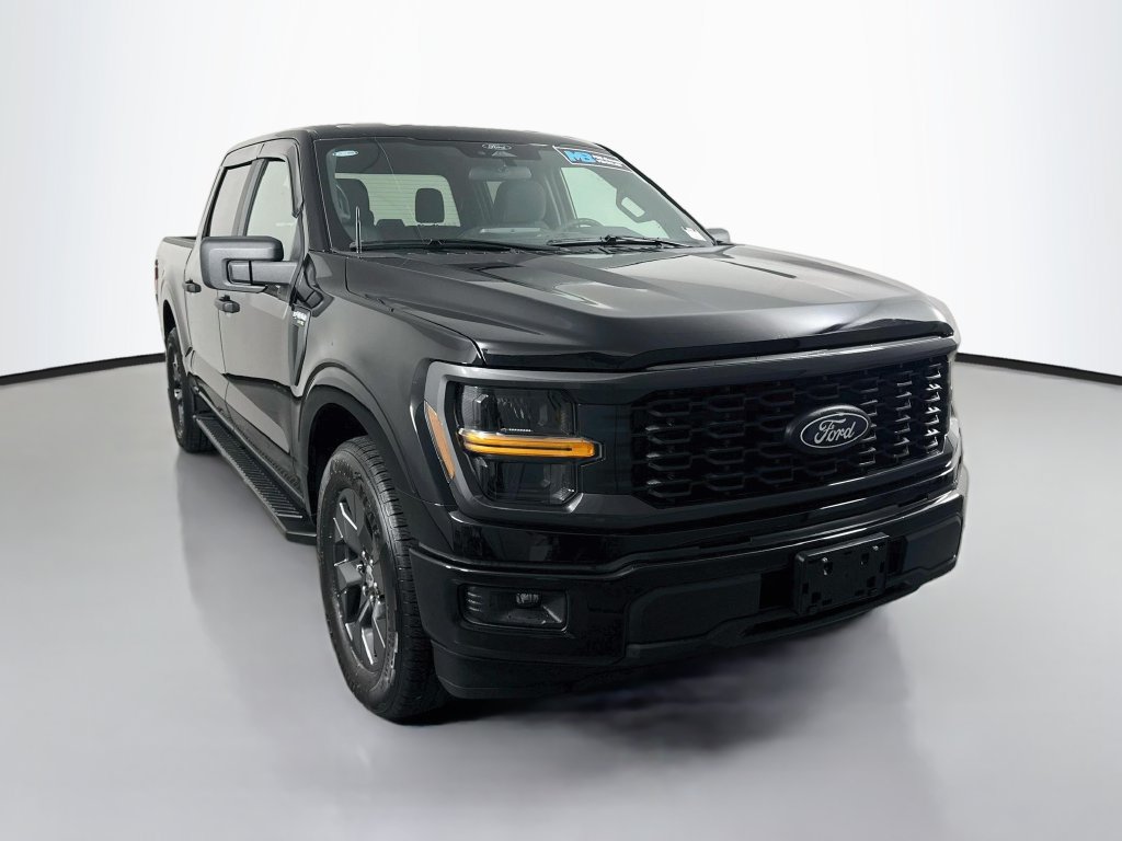 Used 2025 Ford F150 STX w/ Equipment Group 200A RWD image 3