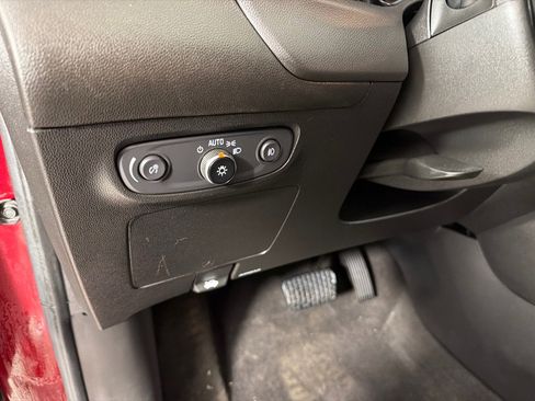 Used 2020 Buick Encore GX Preferred w/ Sport Touring Package image 15