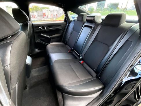 Used 2025 Honda Civic Sport image 19