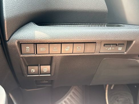 New 2026 Toyota Sienna Platinum AWD/4WD image 30