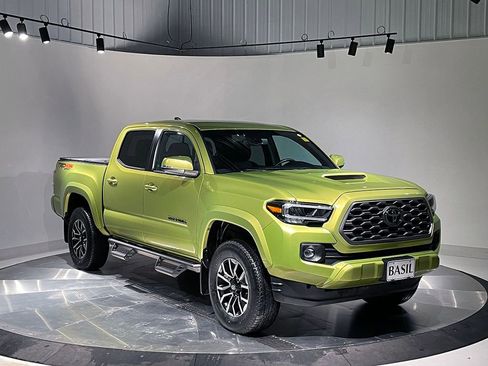 Used 2023 Toyota Tacoma TRD Sport image 38