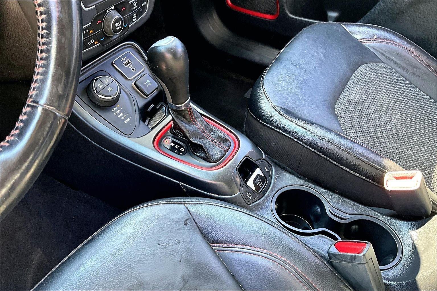 Used 2019 Jeep Compass Trailhawk AWD/4WD image 10