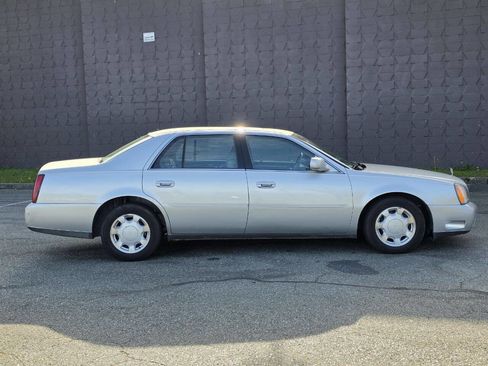 Used 2000 Cadillac De Ville image 4