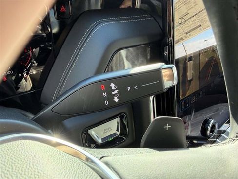 New 2026 GMC Yukon Elevation image 10