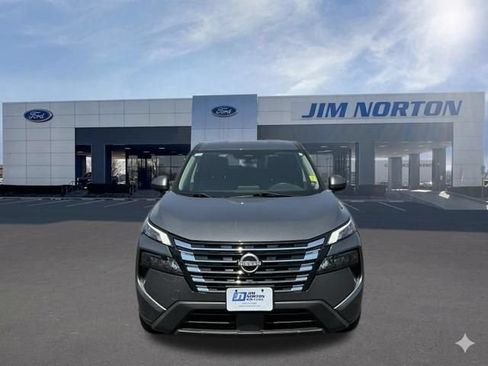 Used 2024 Nissan Rogue SV AWD/4WD image 10