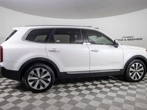 Used 2020 Kia Telluride EX w/ EX Premium Package AWD/4WD image 4