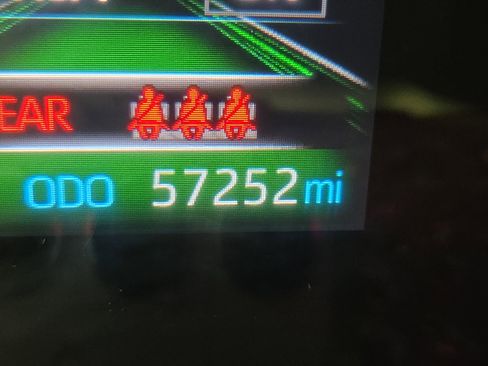 Used 2021 Toyota RAV4 XLE Premium image 17