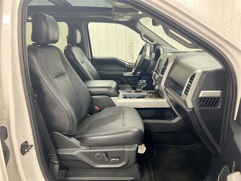 Used 2015 Ford F150 Lariat w/ Equipment Group 502A Luxury image 23